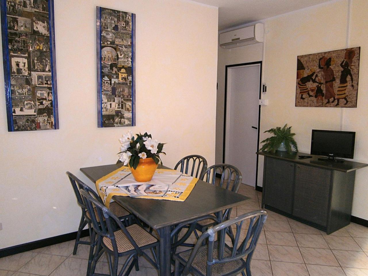 Glicini Apartment บิบิโอเน ภายนอก รูปภาพ